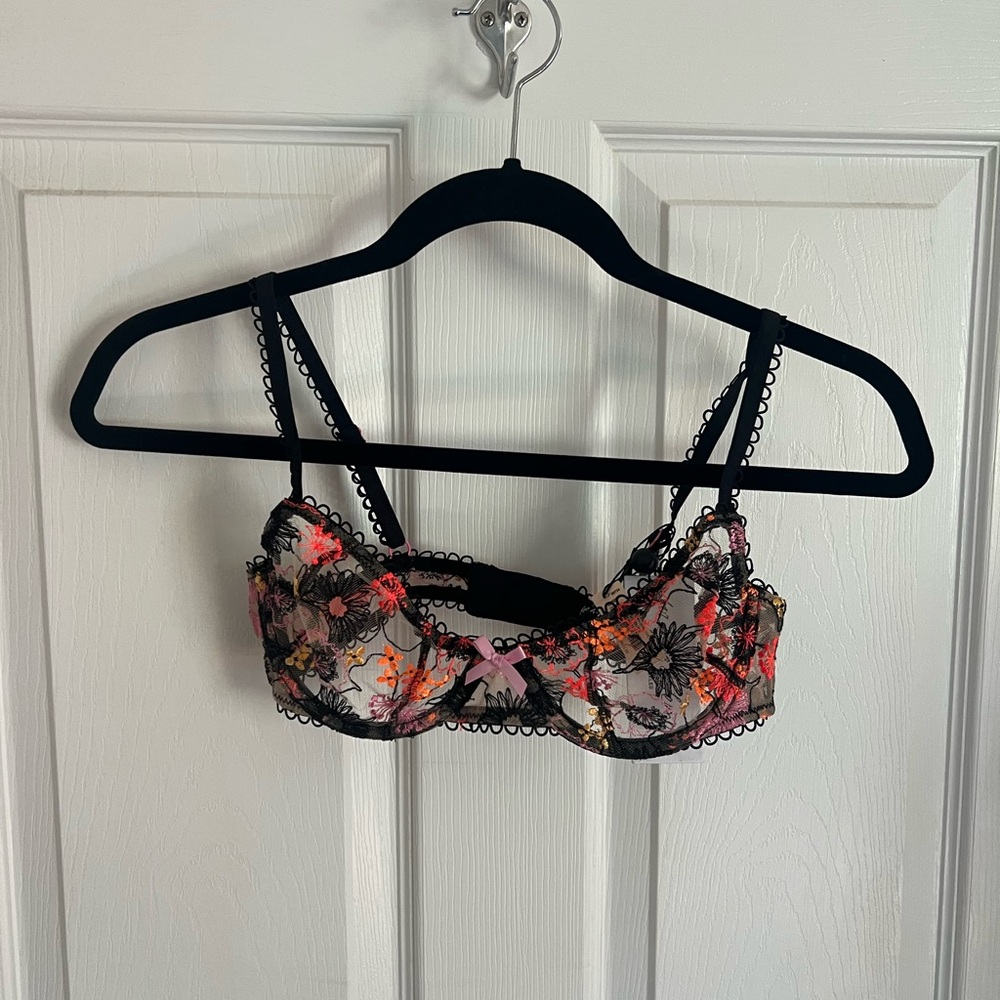 For Love & Lemons Floral Lace Bralette - Black and Pink NEVER WORN/WITH TAGS